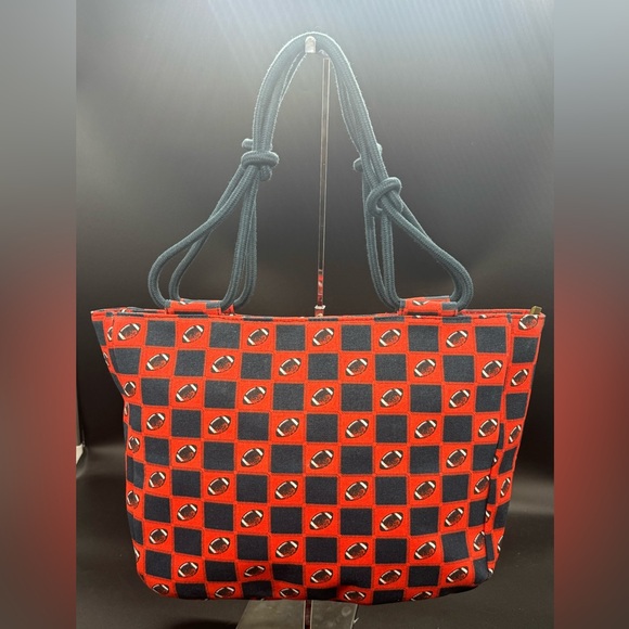Classic Football Pattern Zippered Tote - Picture 4 of 8